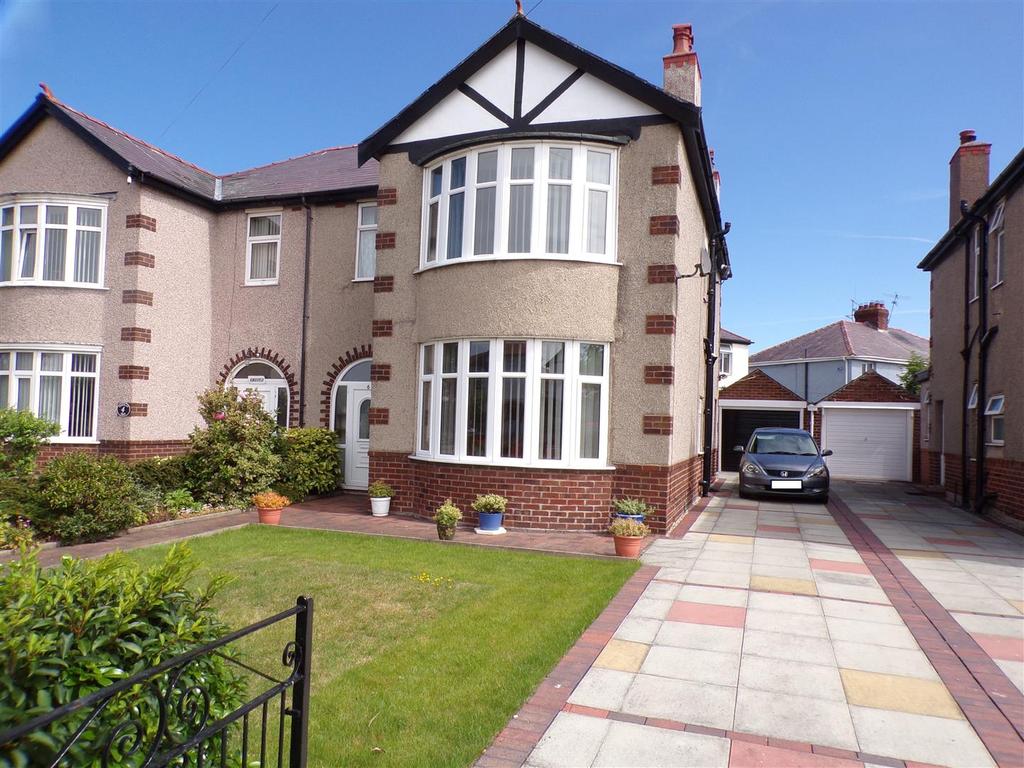 Rhuddlan Road, Rhyl 4 bed semidetached house £225,000