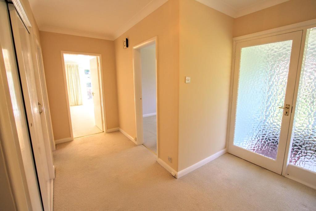 Hillside, Stapleton, Darlington 3 bed detached bungalow £800 pcm (£185 pw)