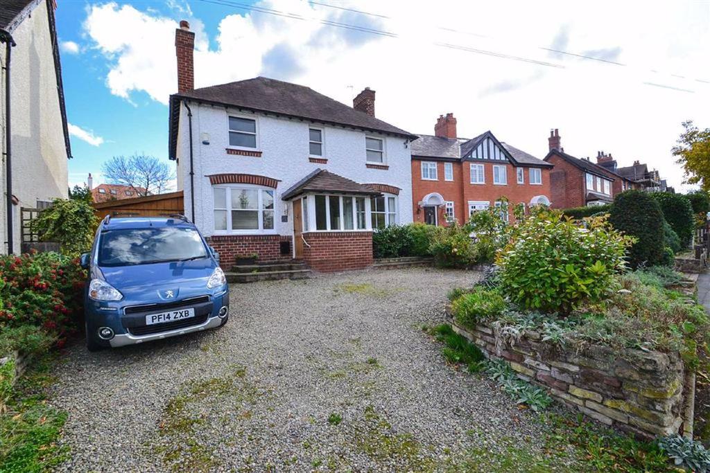 Woodfield Road, Copthorne, Shrewsbury 3 bed detached house £1,200 pcm
