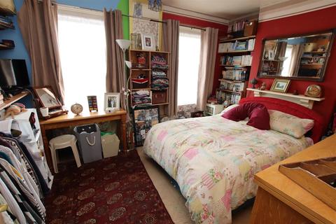 32 Buller Road, Exeter, EX4 1DA