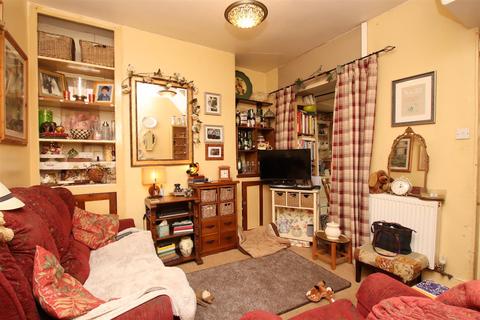 32 Buller Road, Exeter, EX4 1DA