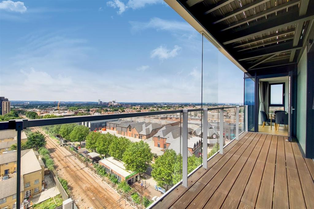 6 Balcony-0.jpg