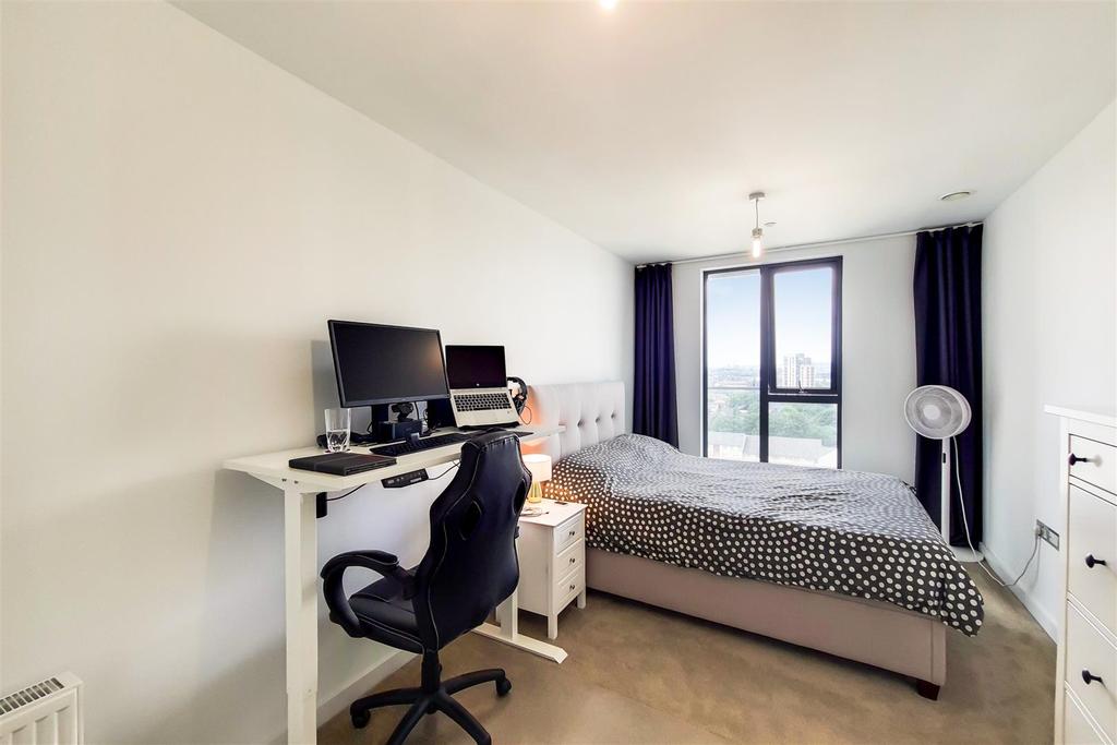 2 Main Bedroom-1.jpg