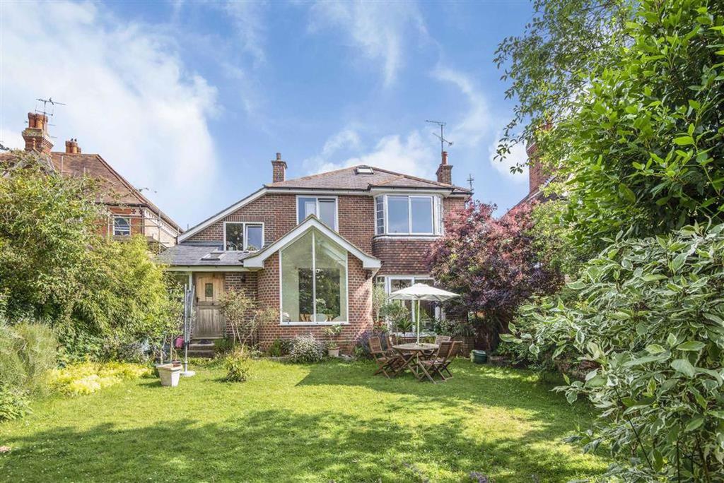 Clifton Park Road, Caversham Heights... 5 bed detached house £850,000