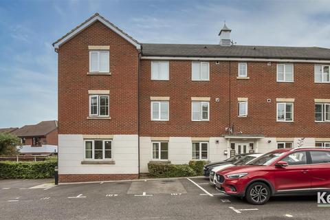 107 Sachfield Drive, Chafford Hundred, Grays, RM16 6QW