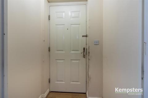 107 Sachfield Drive, Chafford Hundred, Grays, RM16 6QW