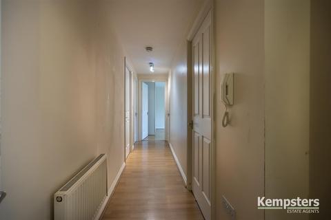 107 Sachfield Drive, Chafford Hundred, Grays, RM16 6QW