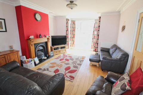 10 Cliff Terrace, Hornsea, HU18 1JA