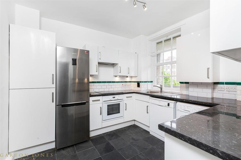Kitchen (3).jpg