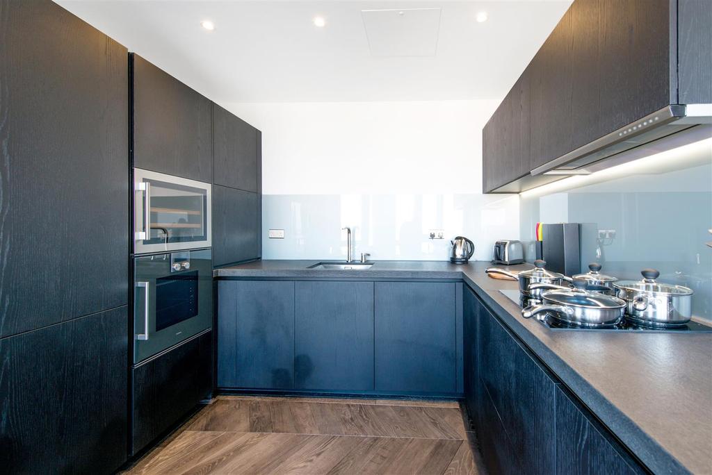 Kitchen 2.jpg