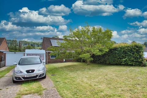 1 Palm Tree Close, Eythorne, Dover, CT15 4BU
