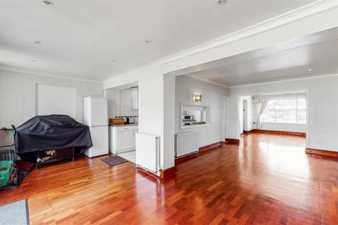 41 Runnymede Gardens, Greenford, UB6 8SX