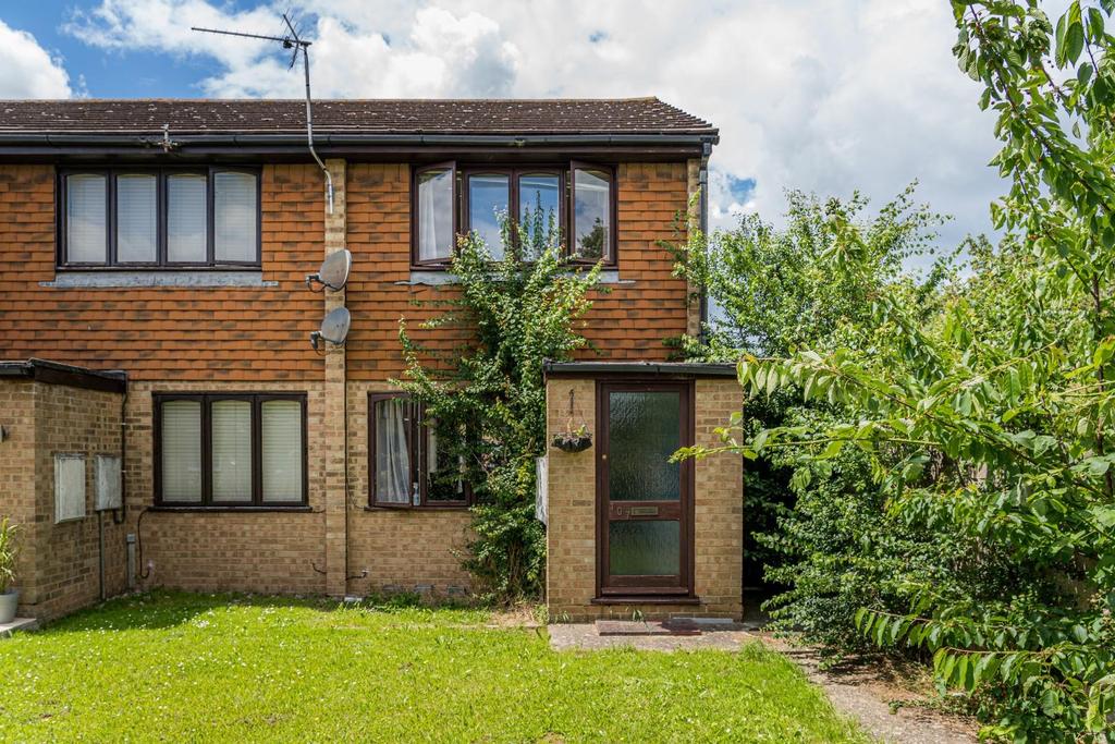 Peartree Road, Herne Bay 2 bed end of terrace house £250,000