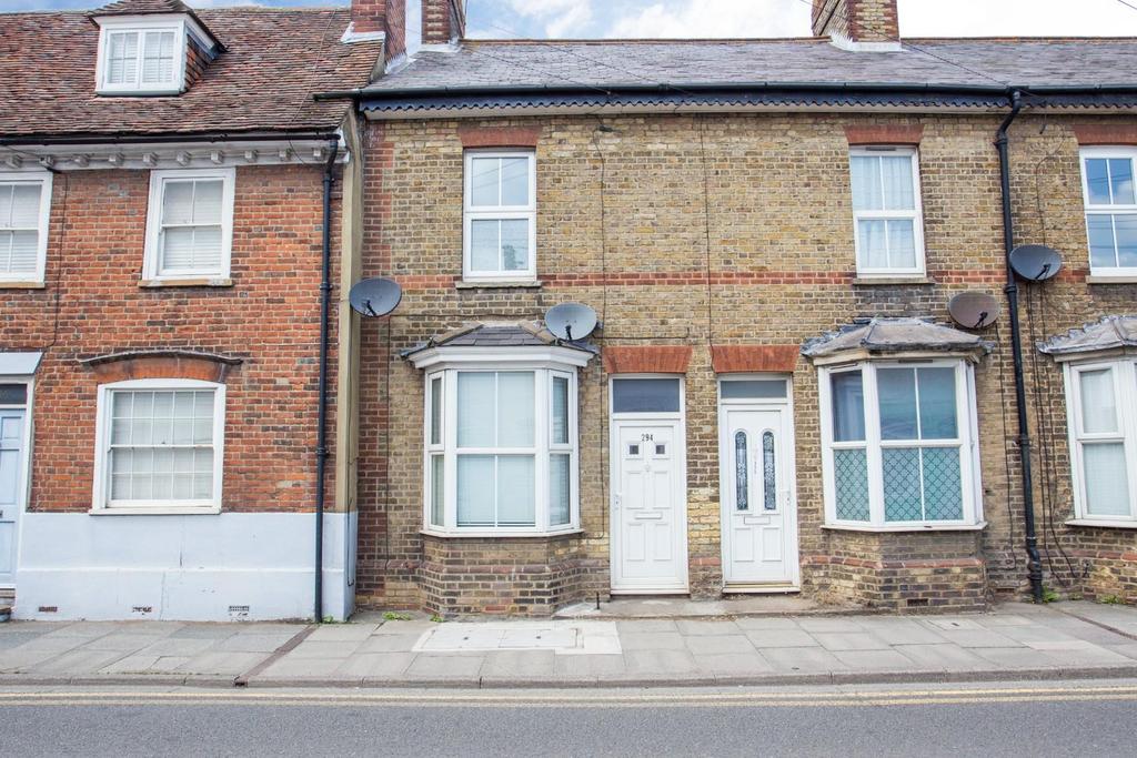 Wincheap, Canterbury 2 bed terraced house £260,000