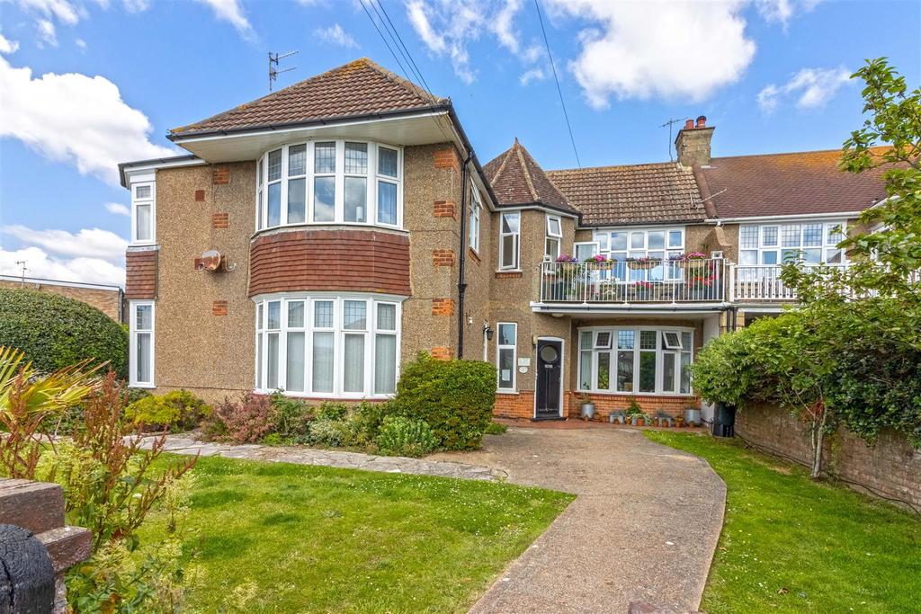 Seamill Park Crescent, Worthing 1 bed flat £200,000