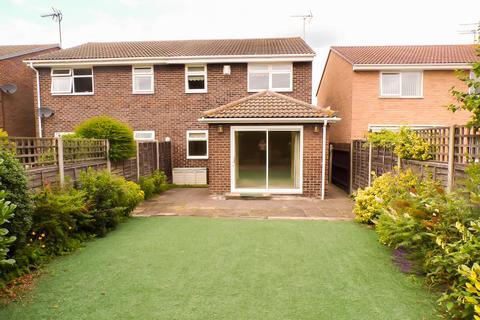25 Aintree Close, Gravesend, DA12 5AS