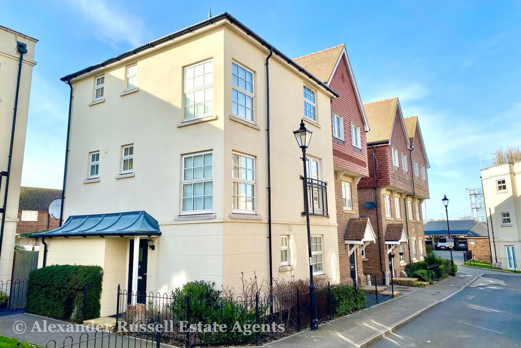 St. Augustines Park, WestgateOnSea... 4 bed townhouse for sale £375,000