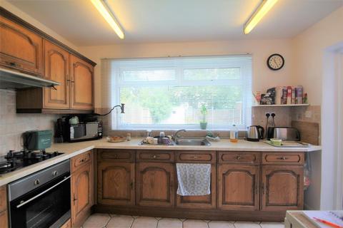 47 Cassiobury Avenue, Feltham, TW14 9JE