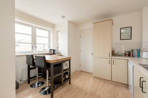 7/7 Tower Street, Edinburgh, EH6 7BX