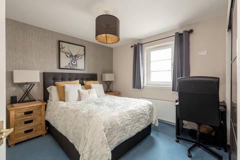 7/7 Tower Street, Edinburgh, EH6 7BX