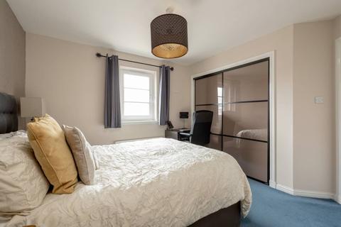 7/7 Tower Street, Edinburgh, EH6 7BX