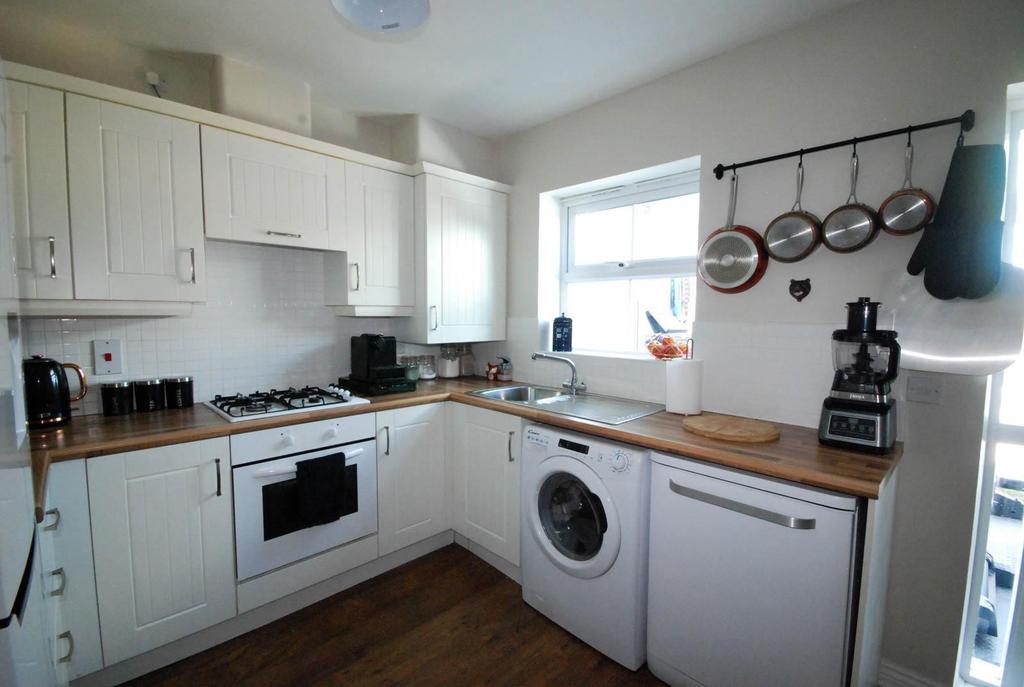 Hutton Row, South Shields 2 bed terraced house £39,500