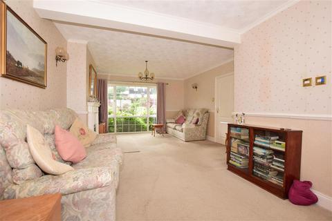 2 Ferguson Close, Hythe, CT21 5QL