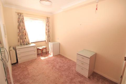 2 bedroom apartment for sale - Rayleigh Road, Leigh-on-Sea, SS9