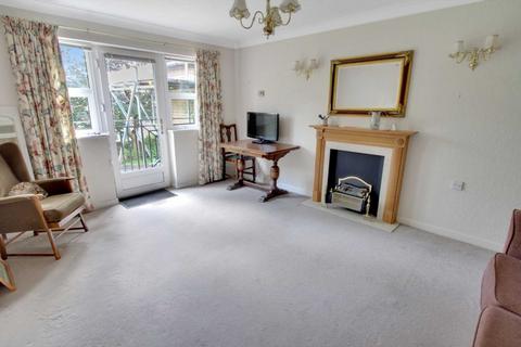 2 bedroom flat for sale - Northcourt Avenue, Reading