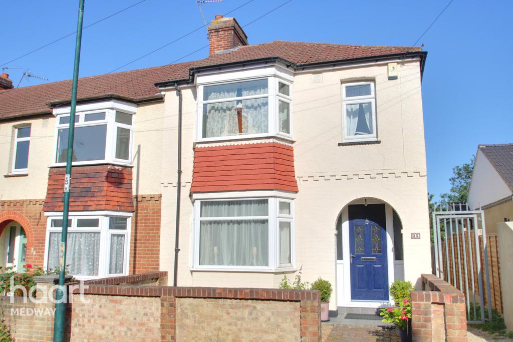 Ewart Road, Chatham 3 bed end of terrace house £325,000