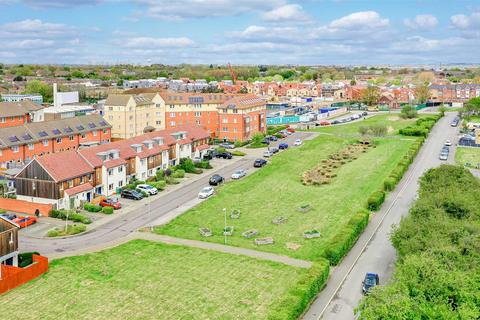 9 Montgomery Drive, Basildon, SS14 3SP