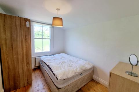 undefined, Calverley Grove, Archway, N19