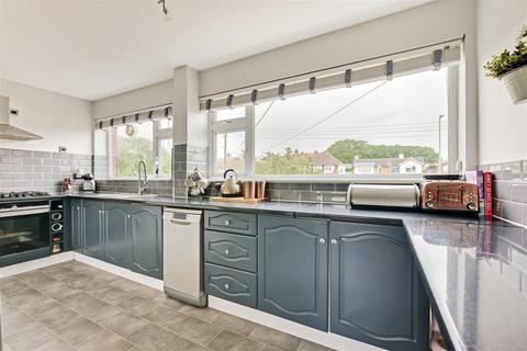 279 Kiln Road, Thundersley, Benfleet, SS7 1QS