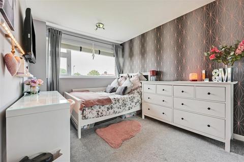 279 Kiln Road, Thundersley, Benfleet, SS7 1QS