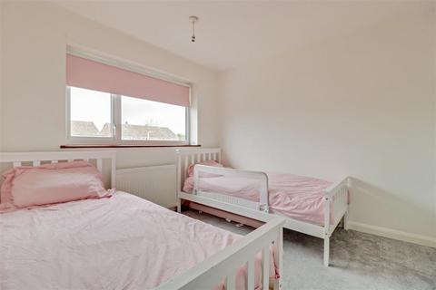115 Kingfisher Close, Shoeburyness, Southend-on-sea, SS3 9YB
