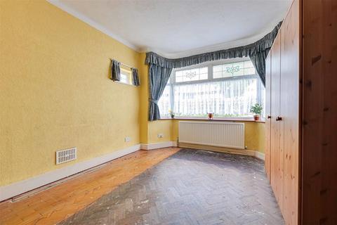 192 Ambleside Drive, Southend-on-sea, SS1 2UF