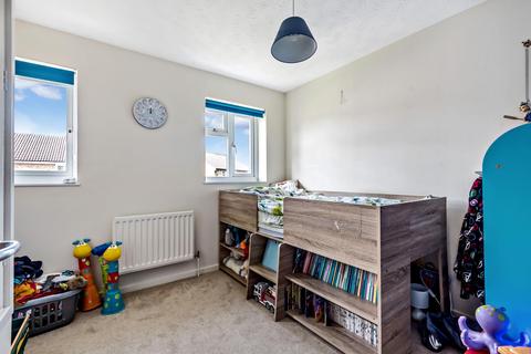 9 Braemar Close, Carterton, OX18 1TS