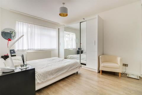 11 Watson Close, Shoeburyness, Southend-on-sea, SS3 9PQ