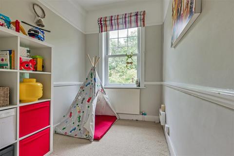 Rosemount Catherine Road, Benfleet, SS7 1HY