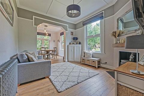 Rosemount Catherine Road, Benfleet, SS7 1HY