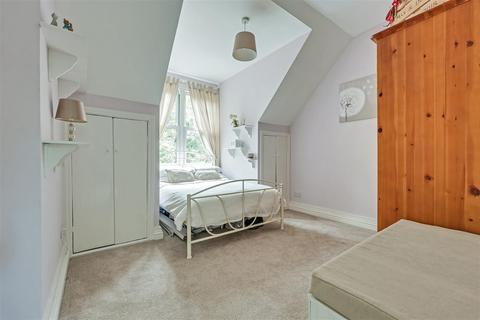 Rosemount Catherine Road, Benfleet, SS7 1HY