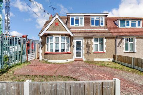 52 Beech Road, Benfleet, SS7 2AZ