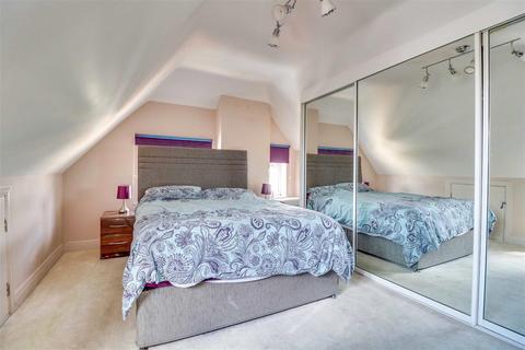 52 Beech Road, Benfleet, SS7 2AZ
