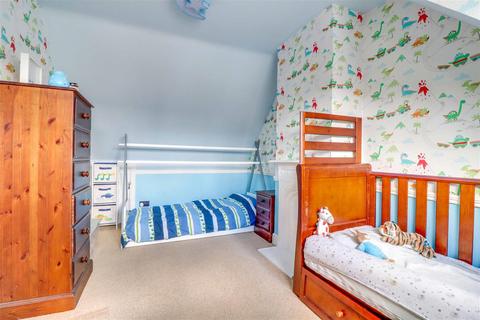 52 Beech Road, Benfleet, SS7 2AZ