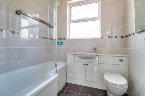 52 Beech Road, Benfleet, SS7 2AZ
