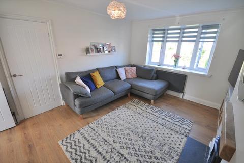 103 Highfield Crescent, Thorne, Doncaster, DN8 4DP