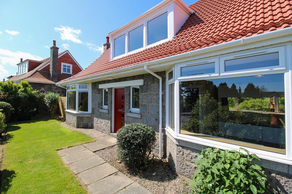 Woodstock Road, Aberdeen 4 bed detached house £2,200 pcm (£508 pw)