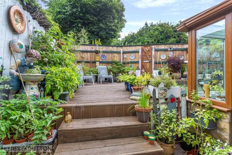 38 Cunliffe Drive, Shaw, Oldham, OL2 8LG