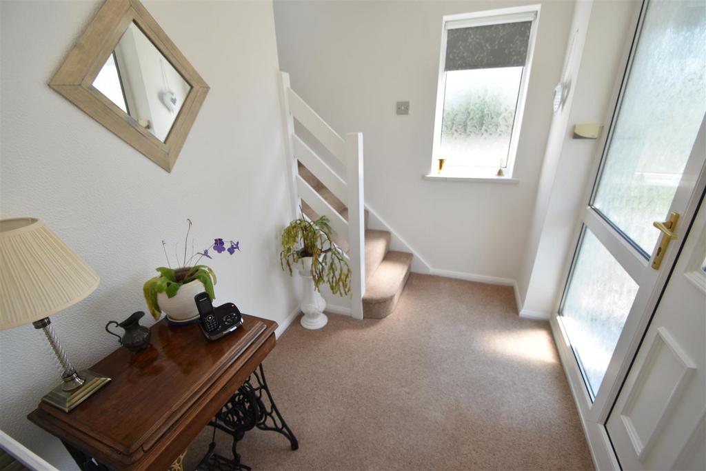 Sandham Grove, Heswall, Wirral 3 bed semidetached house £325,000