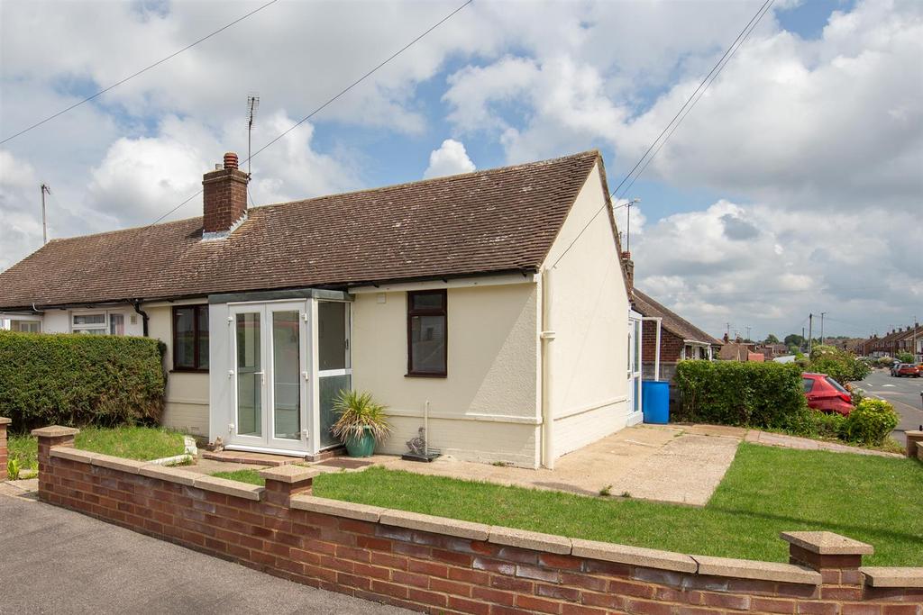 Macaulay Road, Luton 1 bed semidetached bungalow £190,000